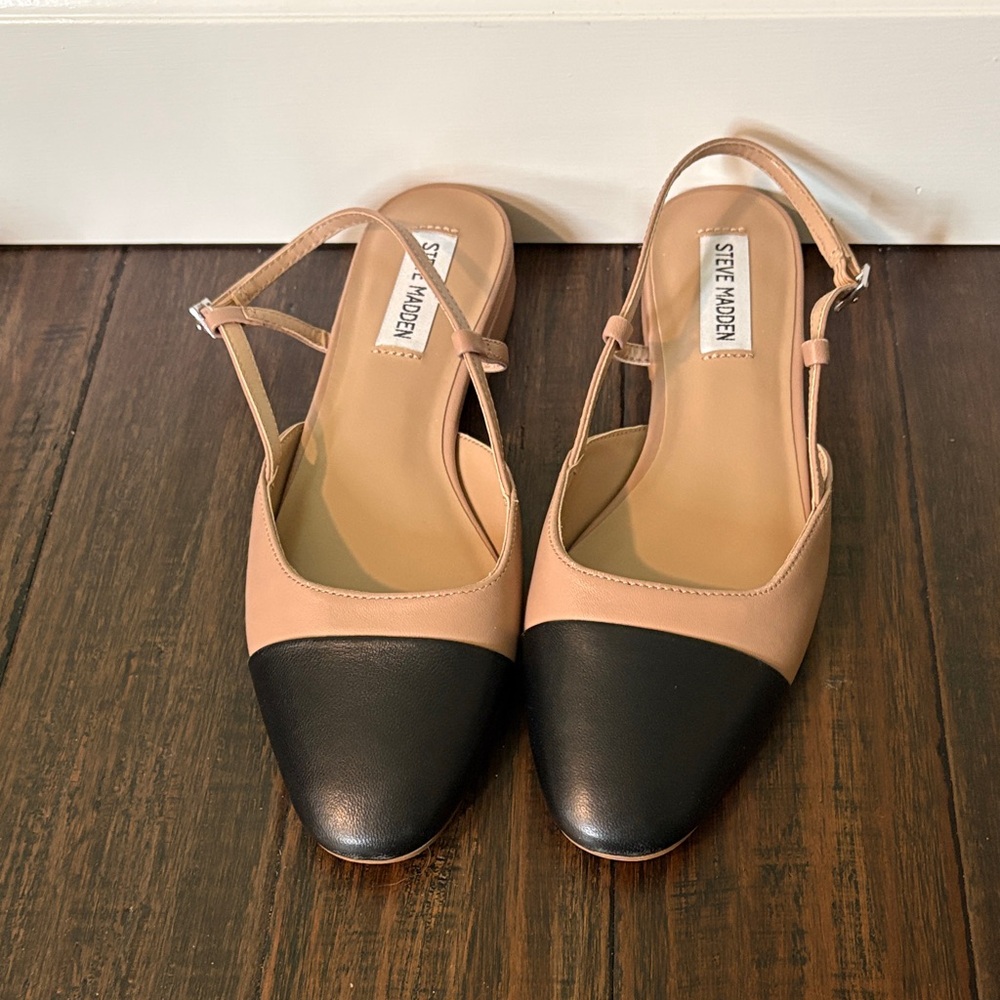Steve Madden Women's Black and Tan Slingback Flats